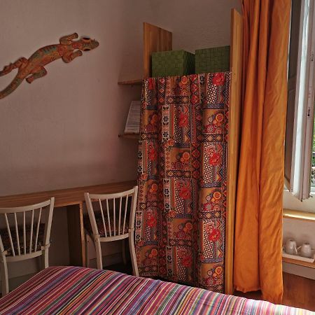 Logis Des Douves Bed and Breakfast Tiffauges Exteriör bild