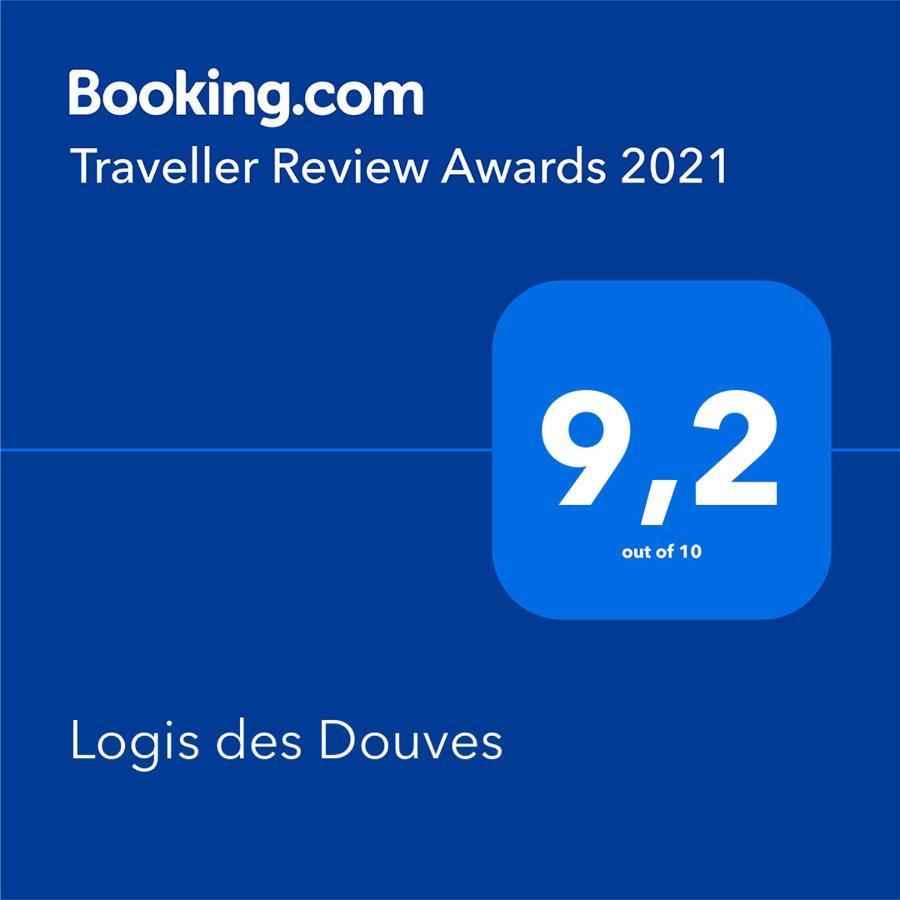 Logis Des Douves Bed and Breakfast Tiffauges Exteriör bild